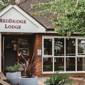  Hotel Redbridge