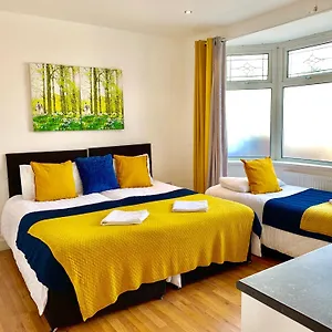  Apartment London Apartments, Private Bathrooms And Parking